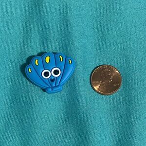 🚨 5/$10 Shoe Charms Croc Jibbitz - Smiley Baseball Mitt - (or 10/$15)